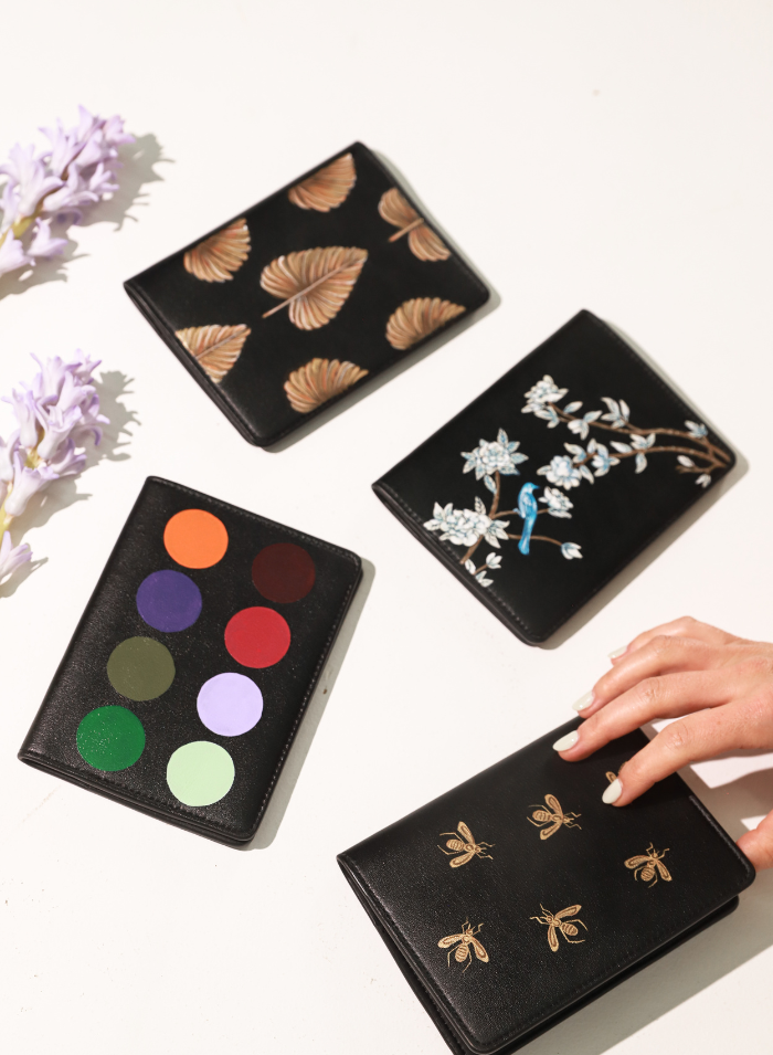 Pampa Leaves Passport Holder