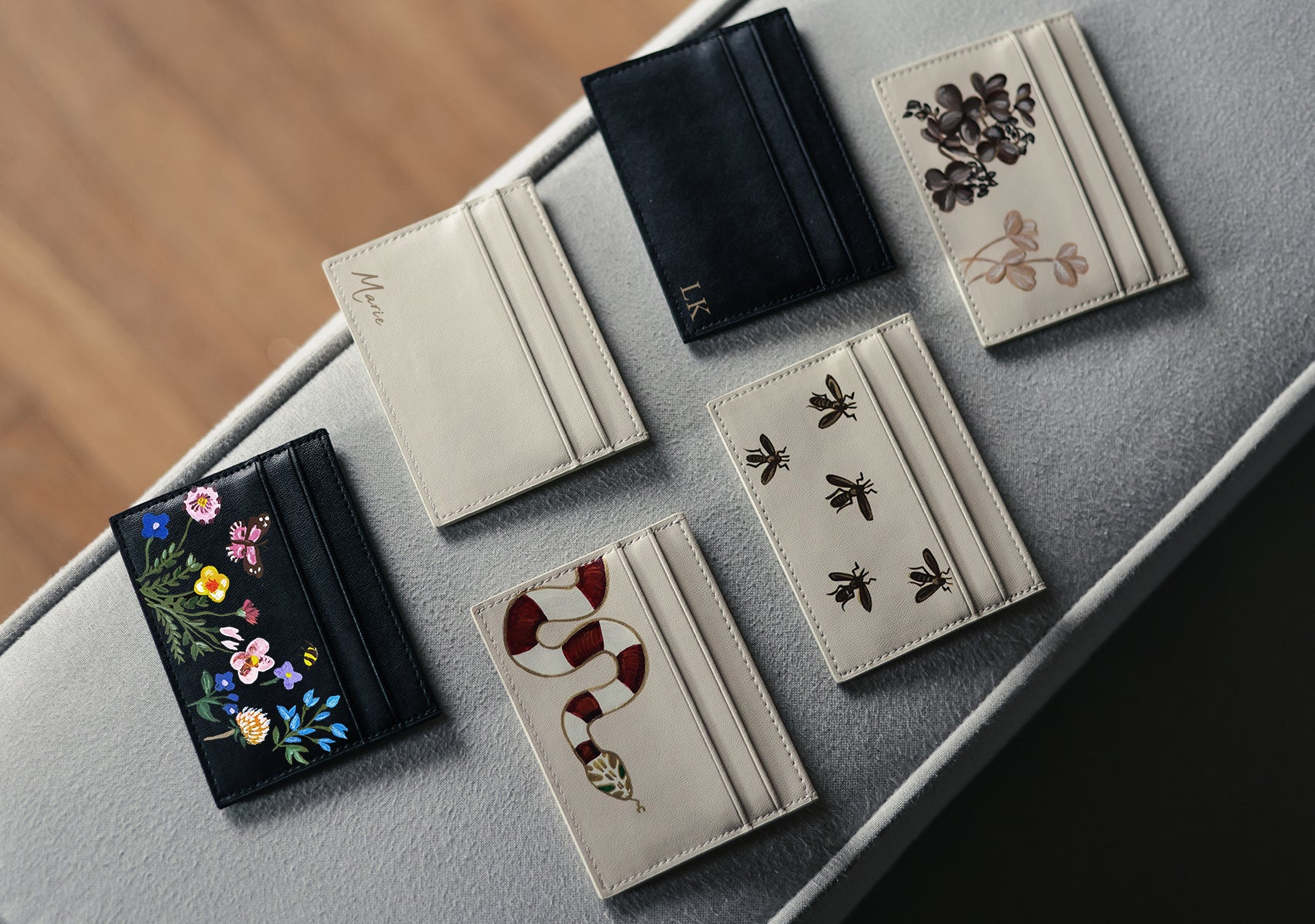 Pressed Flowers Black Cardholder