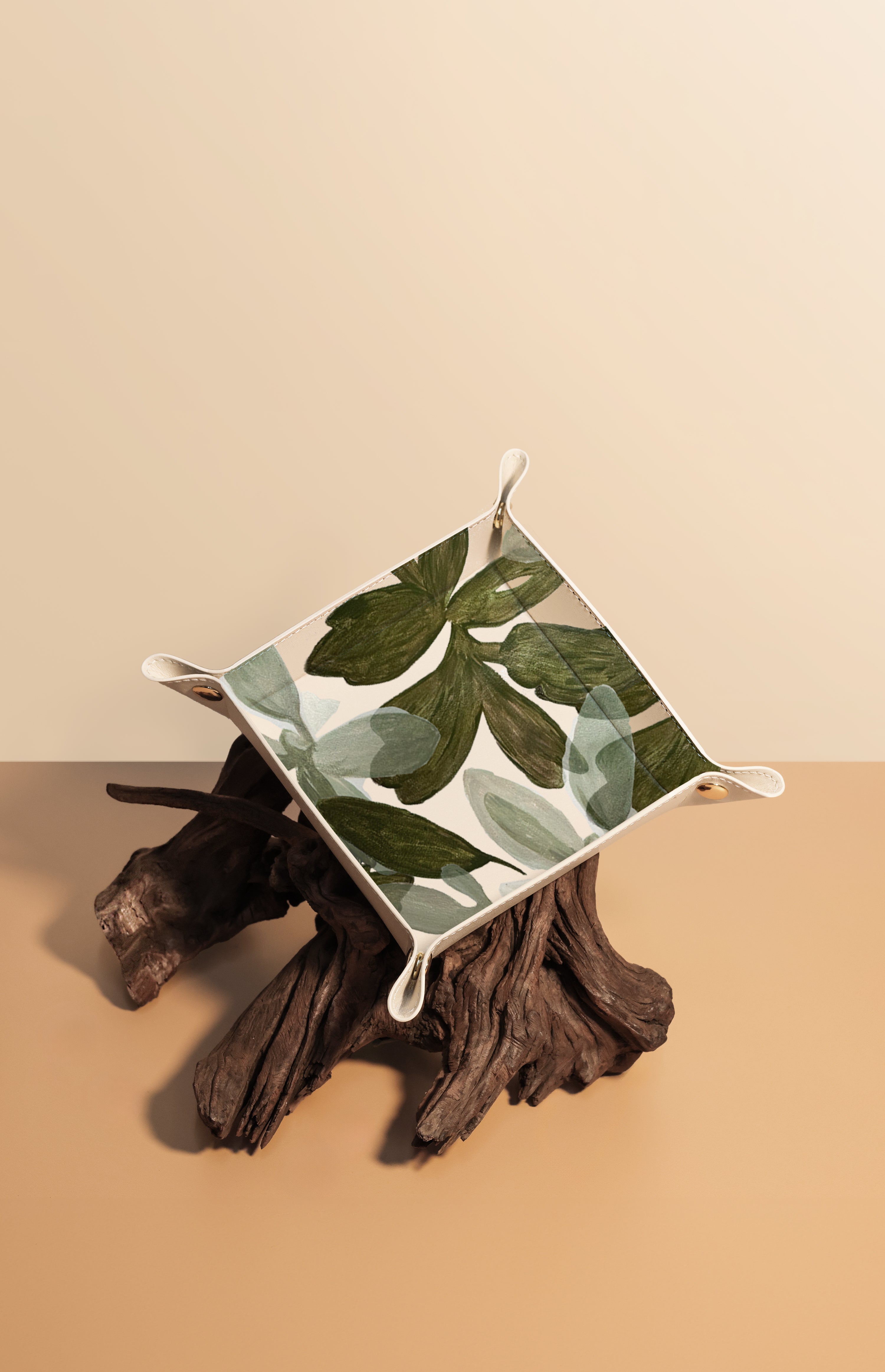 Fantasy Leaves Beige Tray